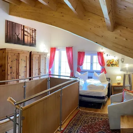 Daire Chalet Salzburg, Dienten *